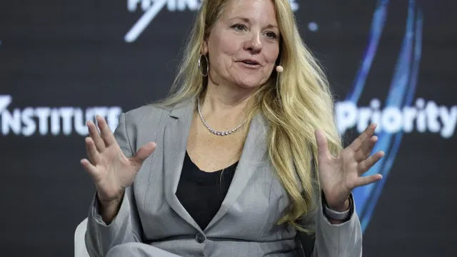 Gwynne Shotwell leads SpaceX amid challenges and ambitions