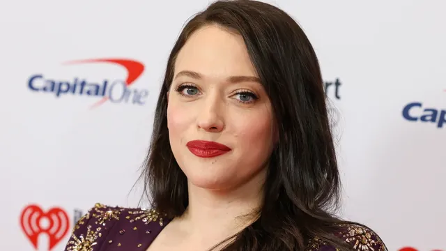 Kat Dennings says she persuaded 2 Broke Girls showrunner to cut a bra-only scene