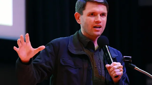 Crockett and Talarico clash in heated Texas Senate primary