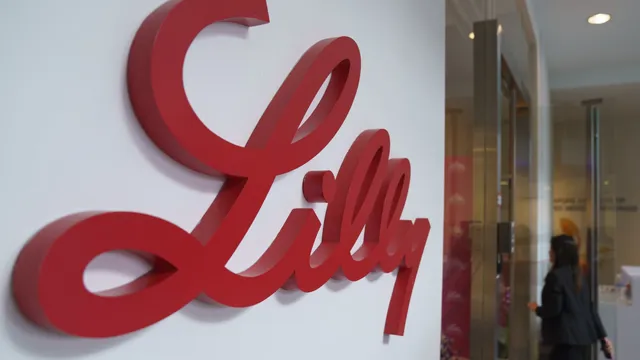 Eli Lilly strikes deal for cancer treatment, gives timeline for weight loss pill