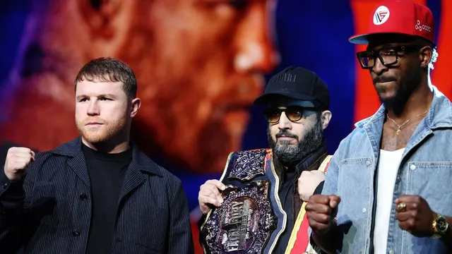 Canelo Alvarez fights William Scull for undisputed super middleweight title