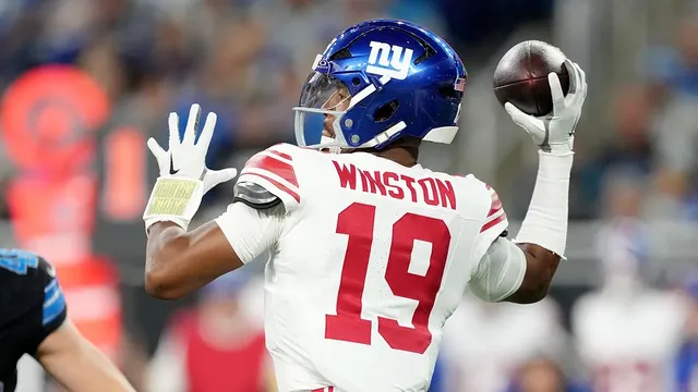 Giants score early with a clever trick play against Lions