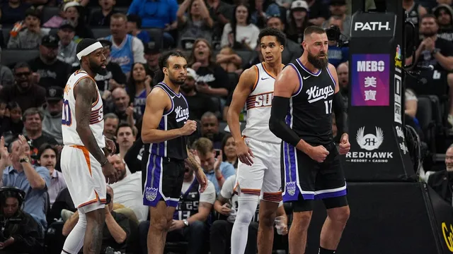 Kings secure play-in advantage after strong performances from Sabonis and Valanciunas