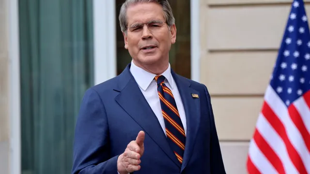 U.S. considers lifting Iranian oil sanctions to combat rising prices