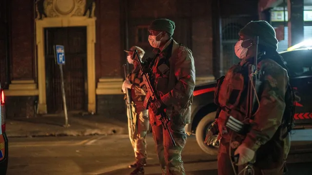 South Africa deploys army to fight escalating crime wave