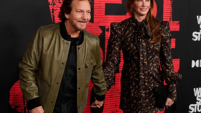 Eddie Vedder fights for a cure for skin disorders through music