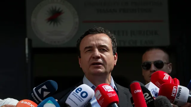 Kosovo lawmakers elect new government amid ongoing political crisis