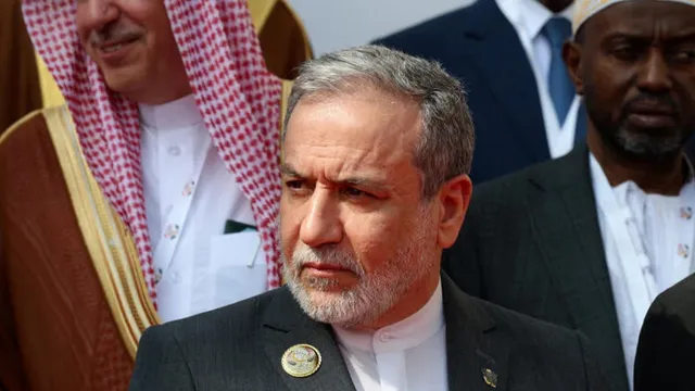 Iran's foreign minister says Tehran ready for diplomacy if US lifts naval blockade and shows sincerity