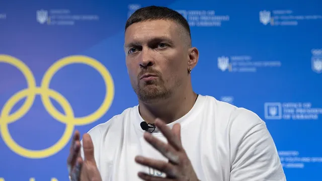 Usyk Talks Fury Fight and His Future in Boxing