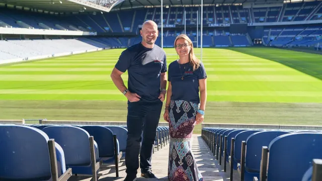 Gregor Townsend climbs Japan's Ginza Ridge for cancer screening fund