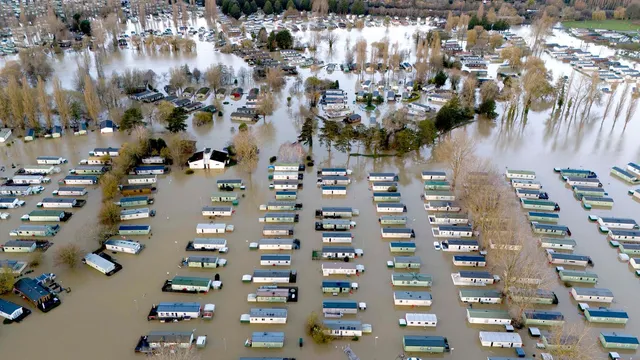 Met Office defends forecasts amid Storm Bert criticism