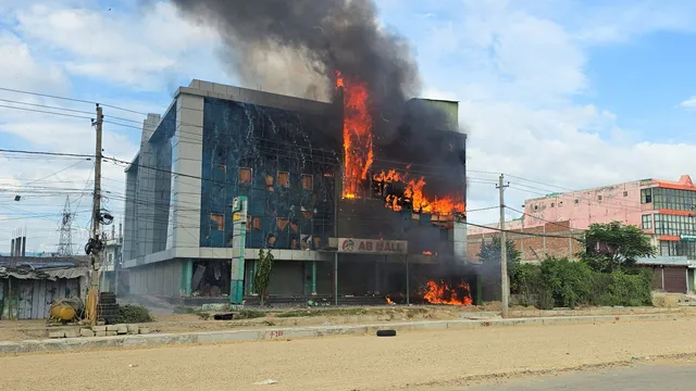 Three killed in violent clashes between Hindus and Muslims in Nepal