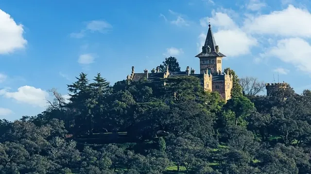 Young Spaniards flee cities for affordable homes in small towns