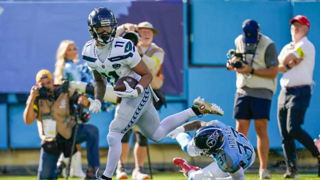 Jaxon Smith-Njigba breaks Seahawks' single-season receiving record