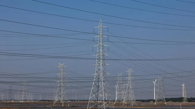 India plans ambitious cross-continental green power grid