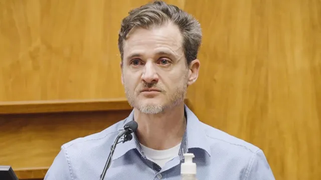 Doctor convicted of attempted manslaughter for wife's near-fatal cliff incident