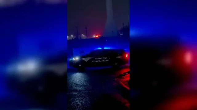 Two killed as floodwaters sweep vehicles away in Oklahoma