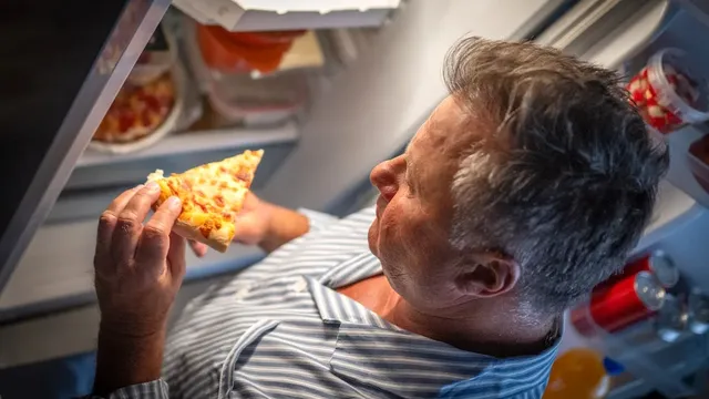 Skipping late-night snacks can greatly enhance heart health, study finds