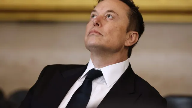 Elon Musk's SpaceX faces speculation similar to Hamilton's bank IPO
