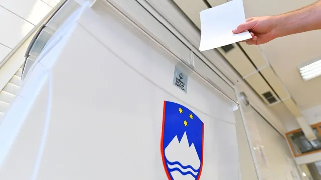 Slovenian parliamentary committee approves December 6 referendum on intervention law