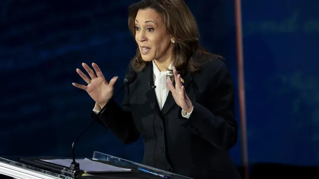 Harris Navigates Ties to Biden Amid Unpopularity in 2024