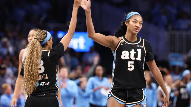 Atlanta Dream defeats Golden State Valkyries 97-71 in WNBA Finals