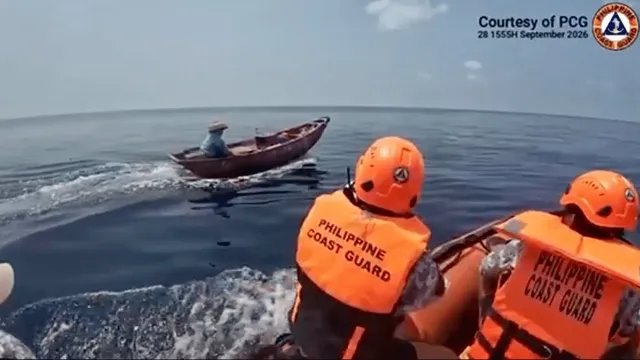 Philippine Coast Guard drives away Chinese militia vessel and 24 boats near Kota Island in South China Sea