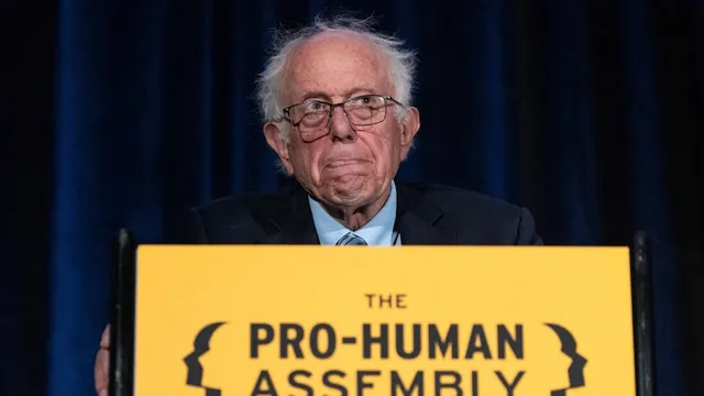Sanders and Bannon unite to demand AI restrictions