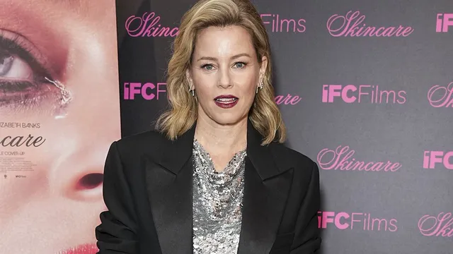 Elizabeth Banks Dazzles at 'Skincare' Premiere