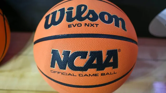 Jalen Smith pleads guilty in massive college basketball point-shaving scandal