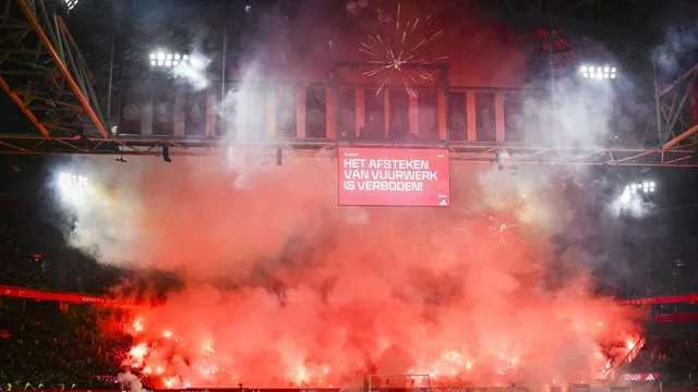 Violent incidents erupt as Maccabi supporters clash in Amsterdam