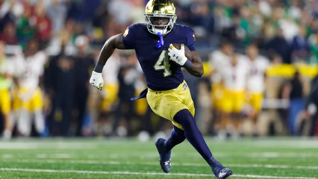 Notre Dame overwhelms Pittsburgh with a dominant victory