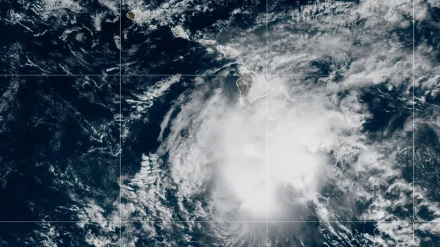 Tropical Storm Moke threatens Hawaii with heavy rain and flooding