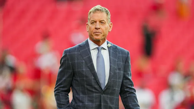 Troy Aikman takes on consultant role with Miami Dolphins