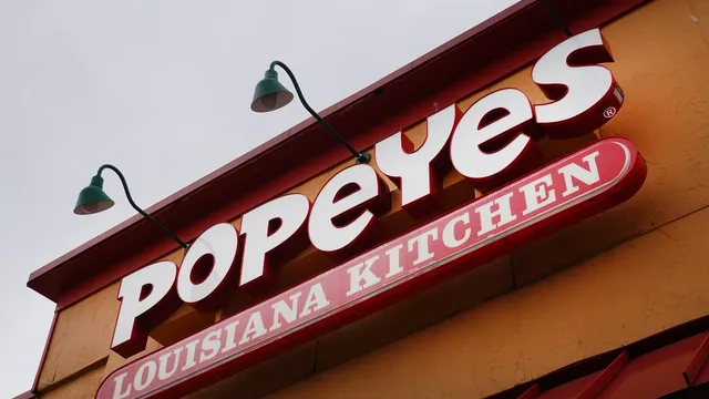 Popeyes locations close as franchisee files for bankruptcy