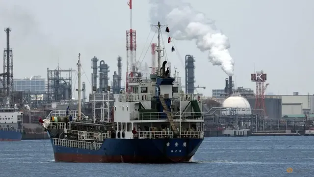 US-Iran war drives global oil prices above $100 per barrel, raising fuel costs worldwide