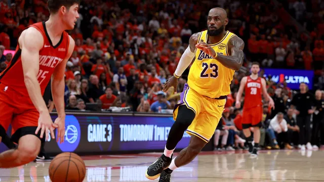 Reed Sheppard's turnover costs Rockets in critical game against Lakers