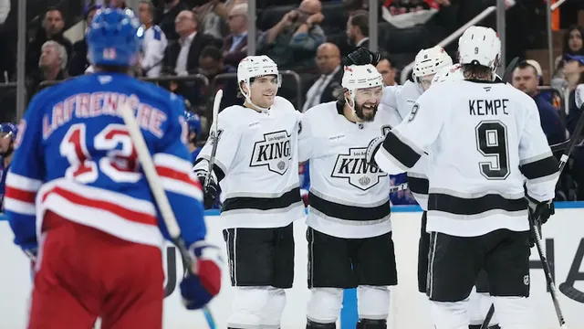 Los Angeles Kings beat New York Rangers 6-3 in NHL game
