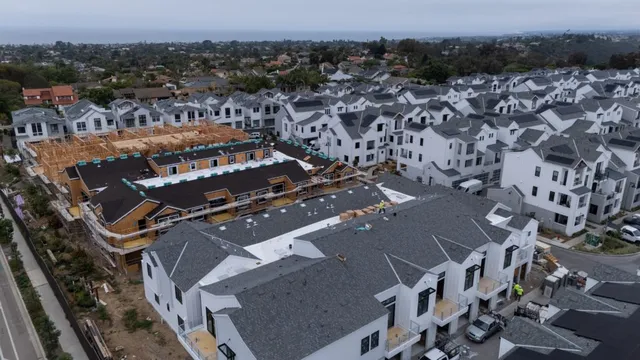 US home sales plunge as affordability issues persist