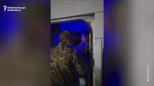 Russian authorities forcibly recruit men for Ukraine war