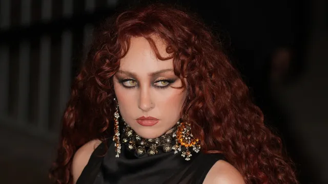 Chappell Roan confronts paparazzi about persistent harassment during Fashion Week