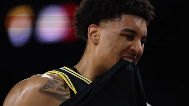 Yaxel Lendeborg suffers injury during Final Four showdown against Arizona