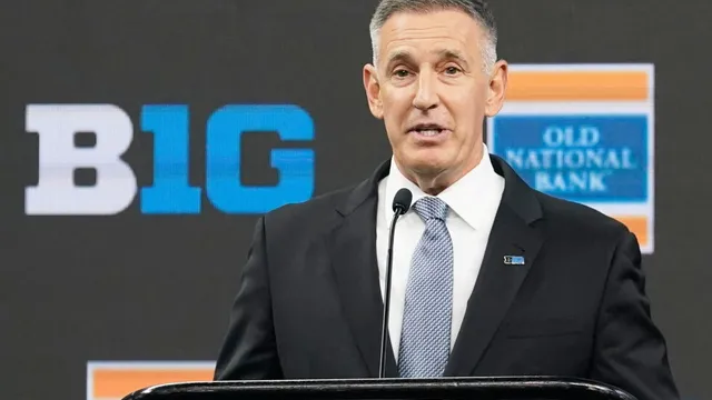 Big Ten bans NFL players from returning to college teams