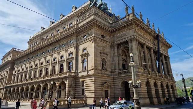 Czech National Theatre actors declare strike alert, demand culture minister's resignation over media bill