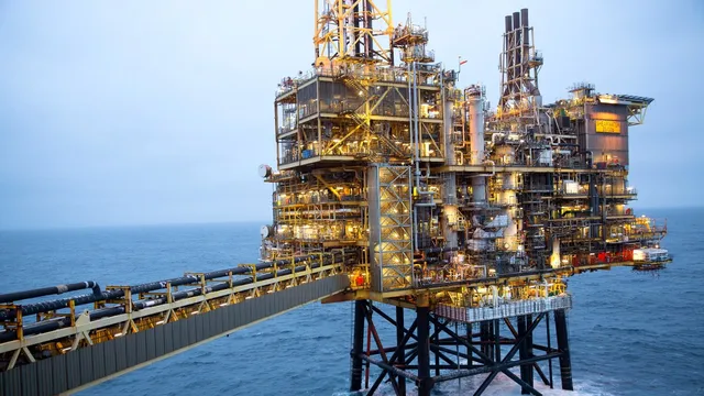 Ed Miliband considers rewriting green rules for North Sea drilling