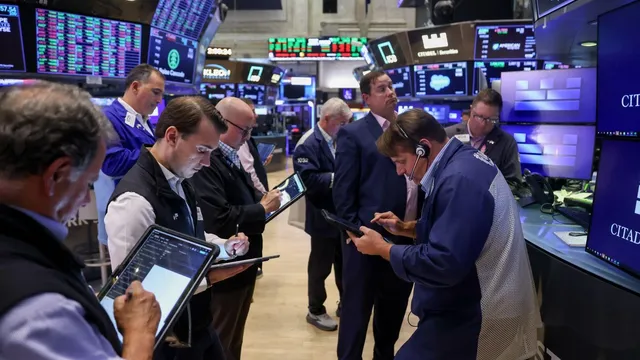 US stock markets decline as oil prices rise amid ongoing Iran conflict and upcoming Trump-Xi summit