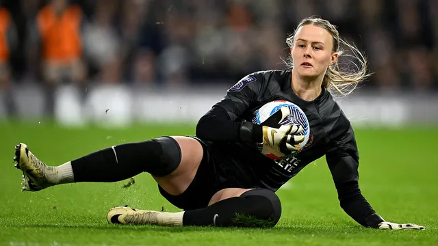 Hannah Hampton discusses England goalkeeper competition and musical passion