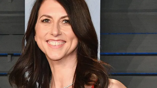 MacKenzie Scott transforms philanthropy with unrestricted giving style