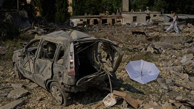 Kyiv cafe owner perseveres through relentless Russian bombardment