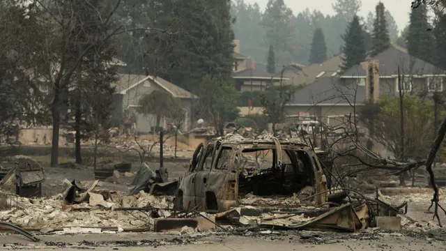 Wildfires devastate eastern Washington, forcing thousands to evacuate